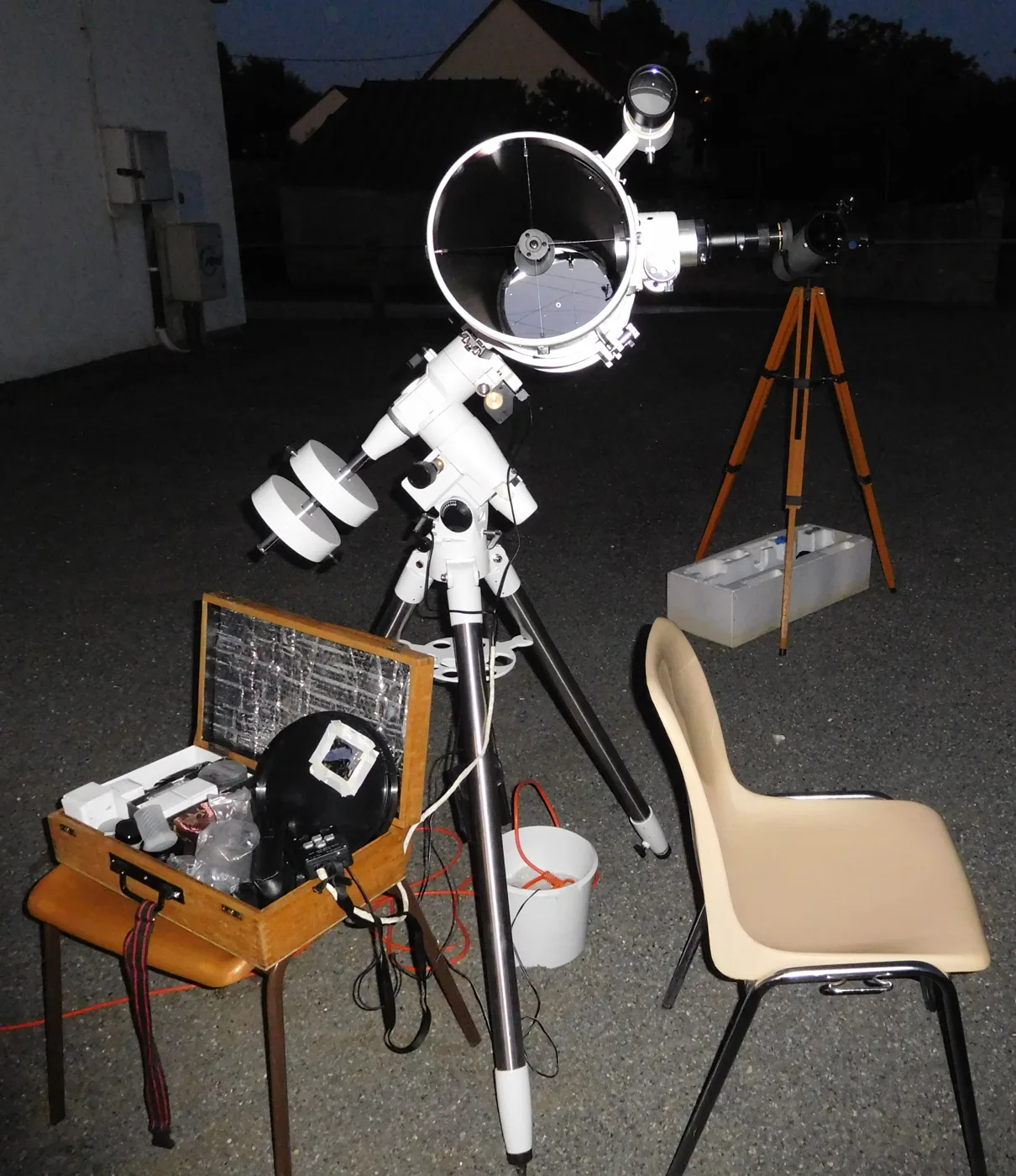 How to Collimate a Telescope (Newtonian Reflector)
