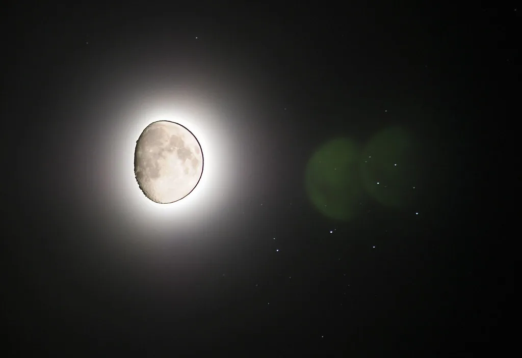 Night Sky December 2026 UK: Moon Covers the Pleiades 21 Dec
